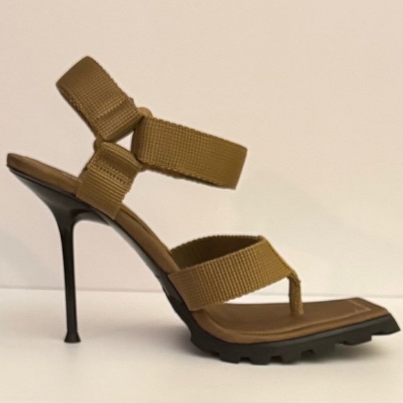 Alexander Wang Julie Lug Sport Thong Sandal Webbing in Sand - Picture 7 of 13